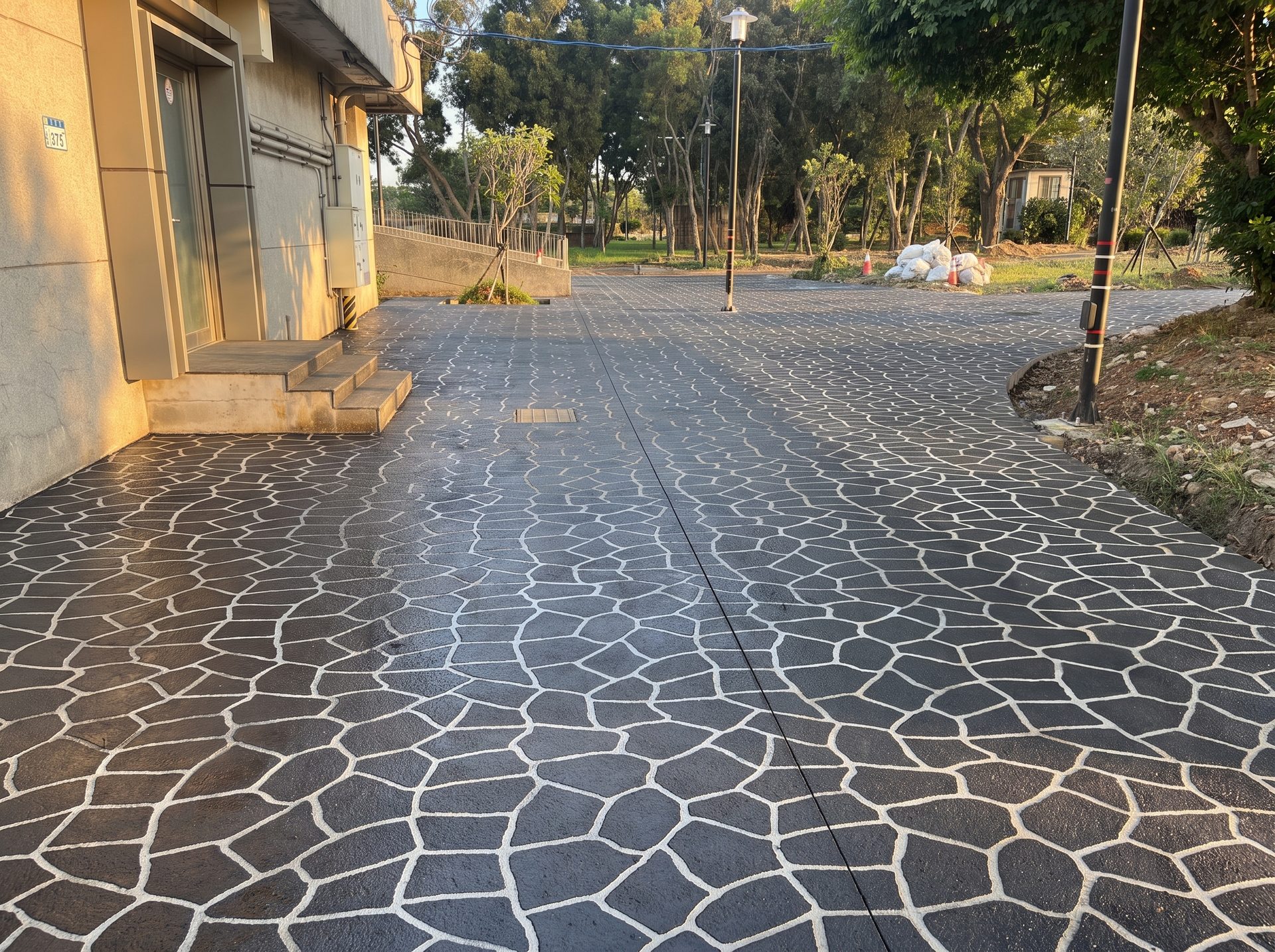 壓花地坪步道鋪設